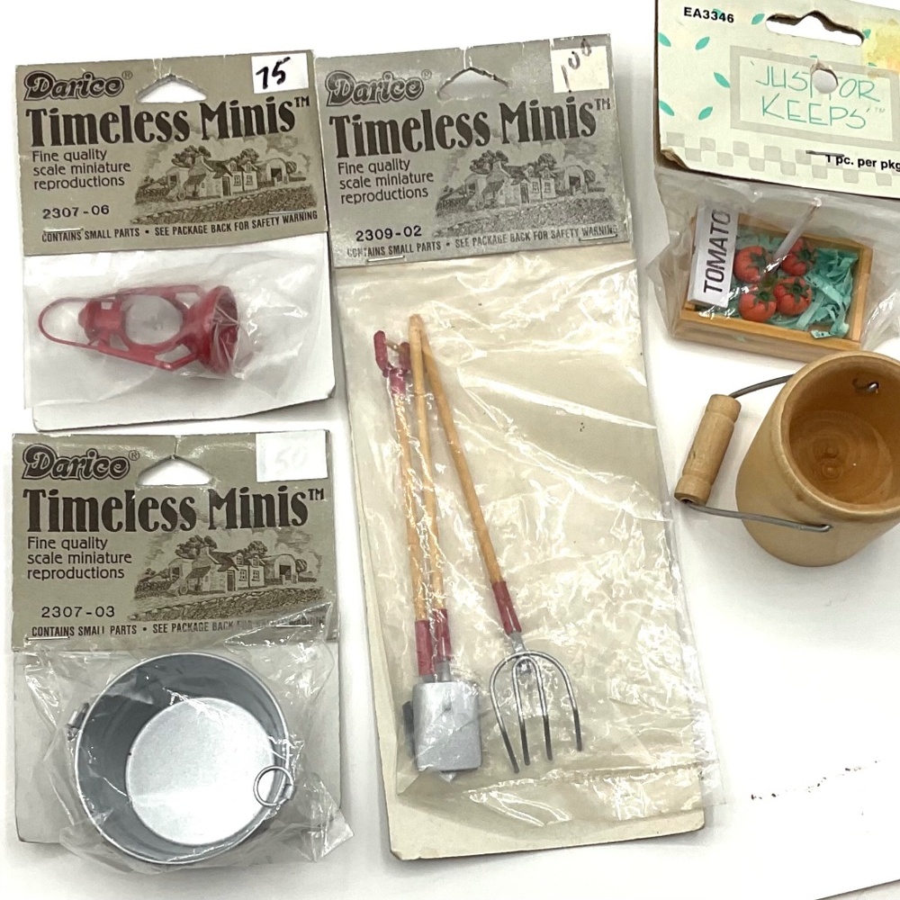Lot:  5 TIMELESS MINIS (plus 2 others) Garden tools